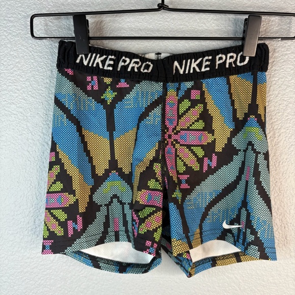 Girls Nike Pro 3" Compression Shorts - Mosaic Pattern - Picture 1 of 5